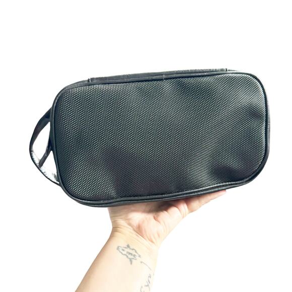 Original Penguin by Munsingwear Men's Black Faux Leather Travel Toiletry Bag OS - Picture 6 of 13